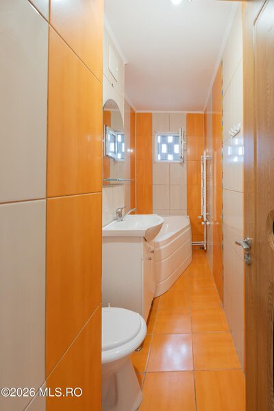 Constanta, apartament 3 camere, zona Tomis III,